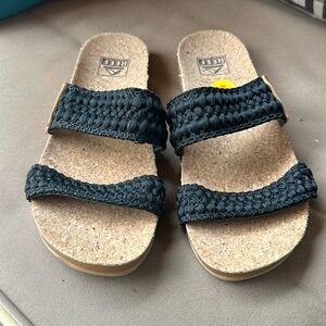 Reef black slides size 8
